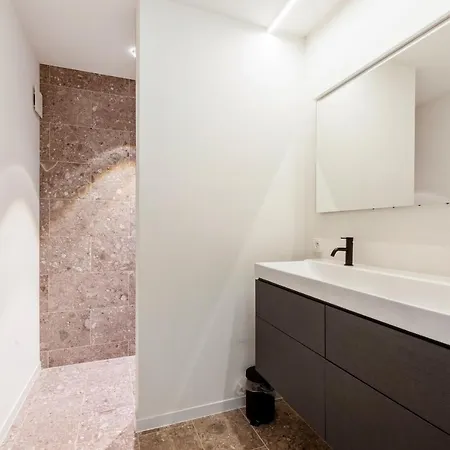Hyper-luxeappartement, Zeezicht, Centrum, Airco, Optie Hotelservices דירה *